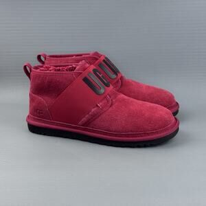 UGG Neumel II Men Sz 10 Graphic Ankle Chukka Boot Samba Red Black Suede 1119392